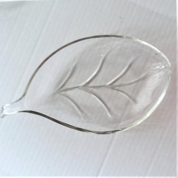 Glass Dish Candy Trinket VTG 2 Clear Leaf 3 Part Divided Bowl Nuts Server Retro - Picture 4 of 5